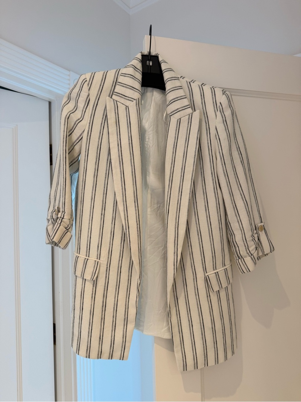 Zara White Blazer with Black Pinstripes